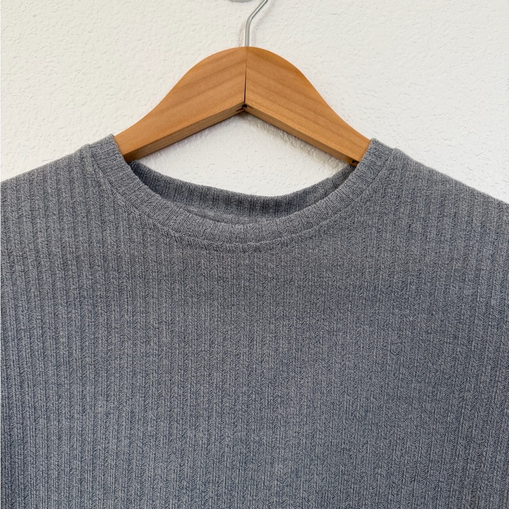 Gray Ribbed Long Sleeve Crop Top - Picture 7 of 10